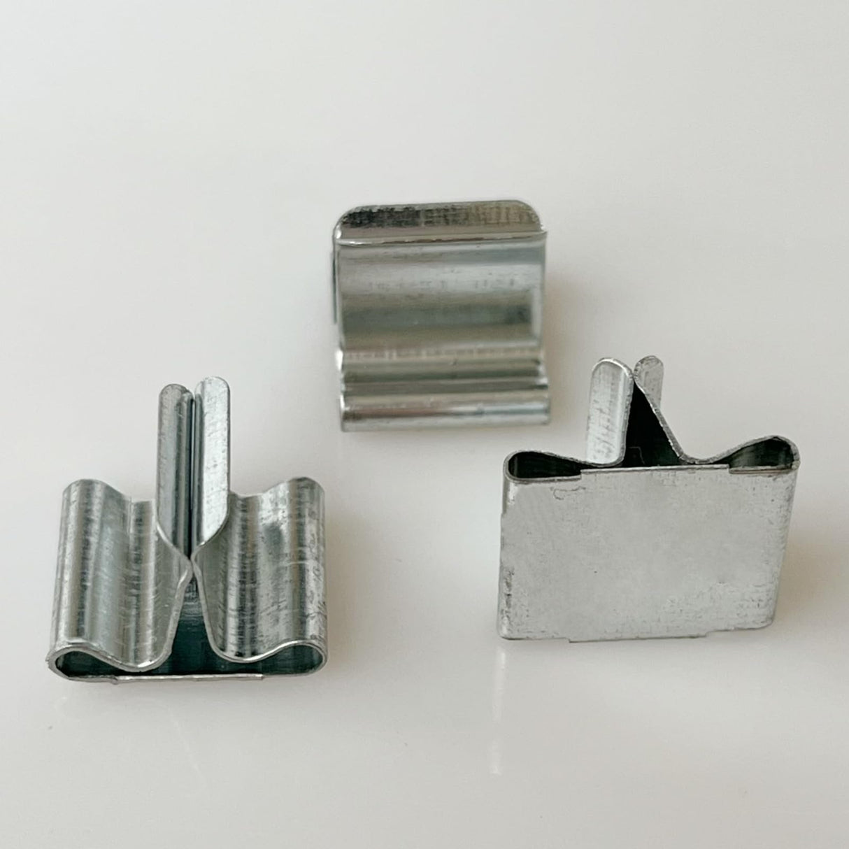 1000 PCS Wick Clip for Candle Making Wood Wick Holder Base Universal Wood Wick Clips Wooden Wicks Bases Metal Candle Wick Holders (Square) Harnico