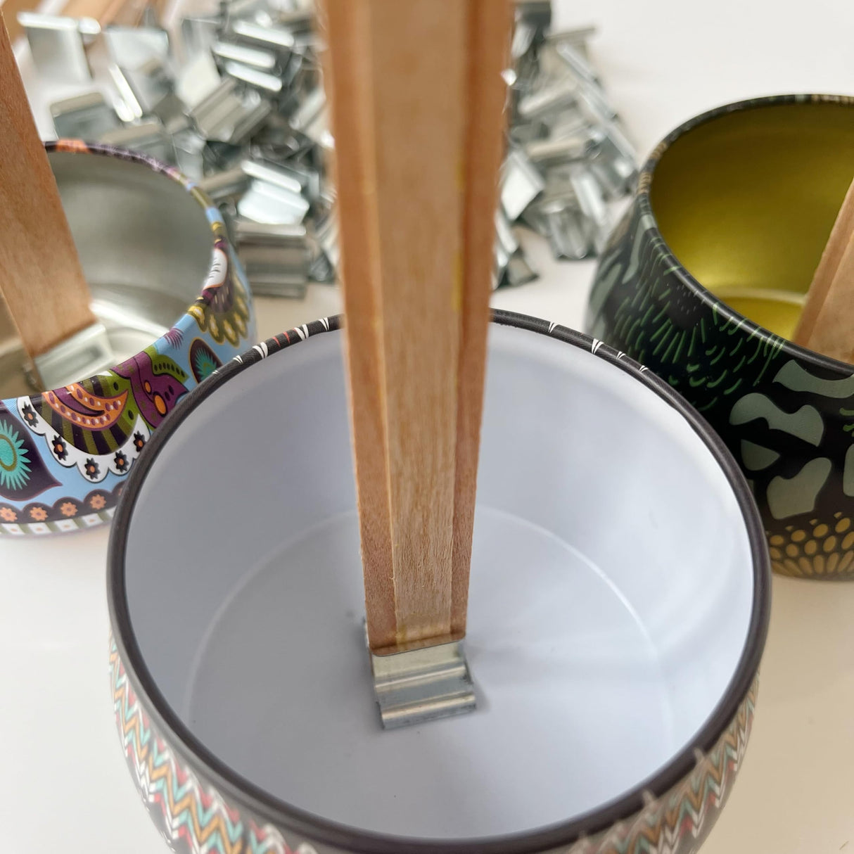 1000 PCS Wick Clip for Candle Making Wood Wick Holder Base Universal Wood Wick Clips Wooden Wicks Bases Metal Candle Wick Holders (Square) Harnico