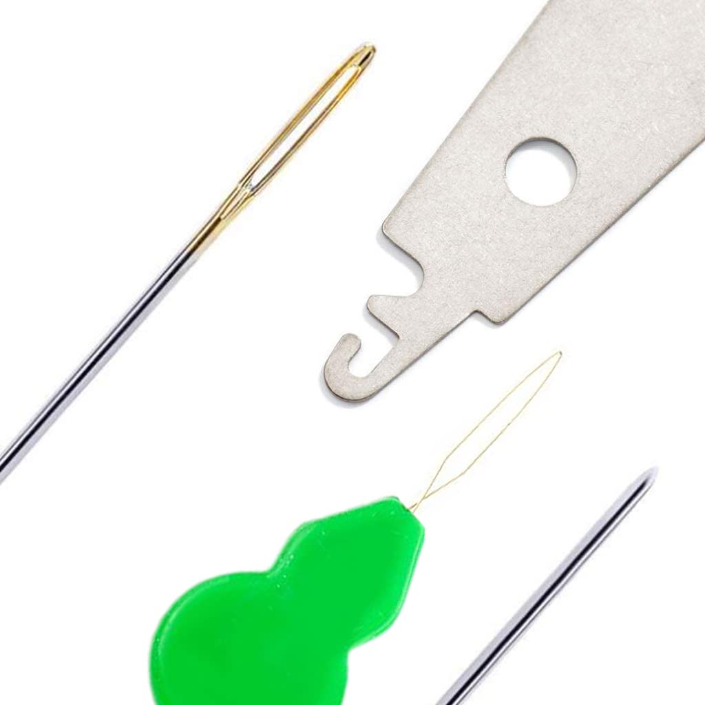 100pcs Cross Stitch Needles + 2 Needle Threader Golden Color Large Eyes Cross Stitch DIY Embroidery Hand Needles Sewing Needles in Transparent Box (26#) JIGEGE