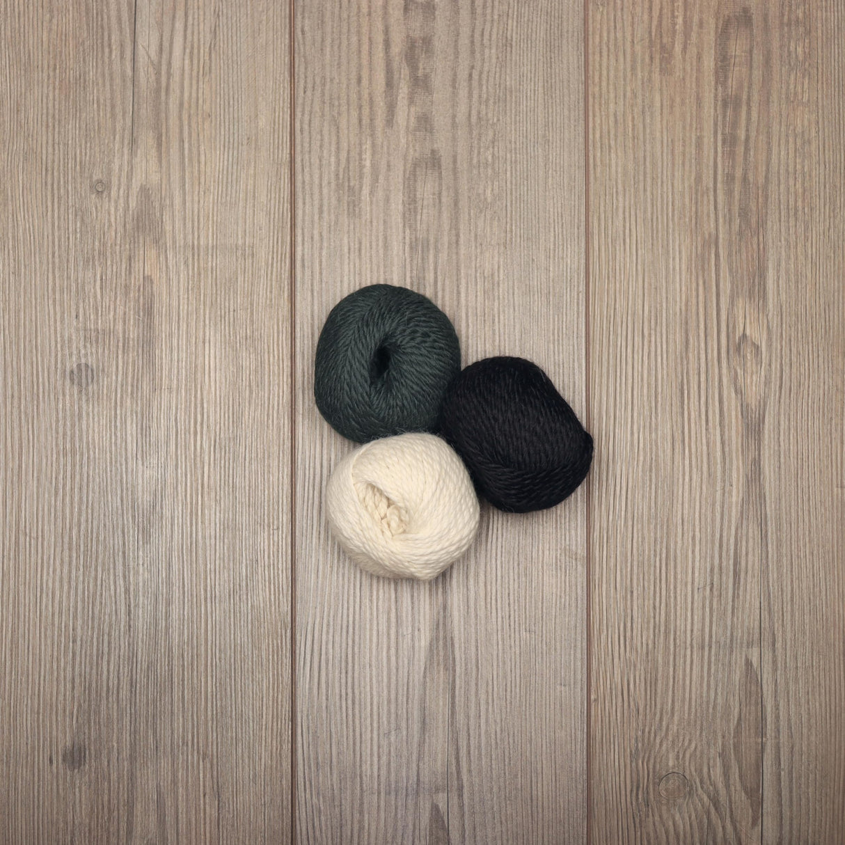 100% Baby Alpaca Yarn Wool Set of 3 Skeins Bulky Weight - Made in Peru - Heavenly Soft and Perfect for Knitting and Crocheting (Denim Blue, Bulky) Alpaca Warehouse