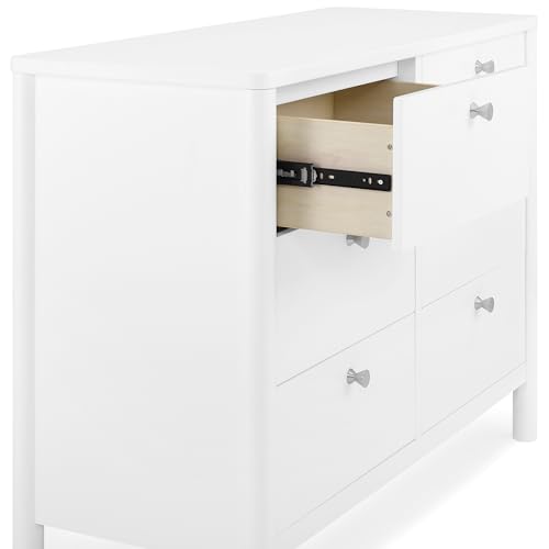 Delta Children Brooks 6 Drawer Dresser with Interlocking Drawers (Includes 3 Sets of Knobs – Choose from Natural, Brushed Nickel & Melted Bronze), Bianca White Delta Children