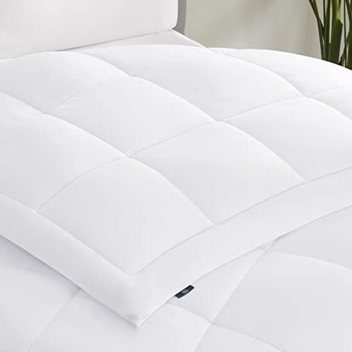Serta ComfortSure Down Alternative Comforter, Soft Box Stitched Duvet Insert, Quilted Full Comforter with 4 Corner Tabs, All Season Bedding, White Serta