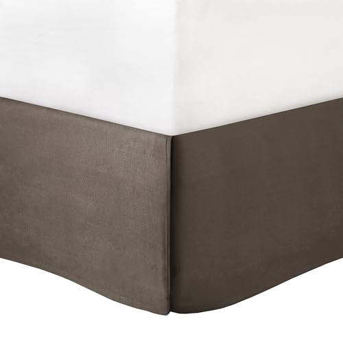 Madison Park Bellagio Cozy Comforter Set - Luxurious Jaquard Traditional Damask Design, All Season Down Alternative Bedding with Matching Shams, Decorative Pillow, Queen(90"x90"), Brown/Gold 7 Piece Madison Park