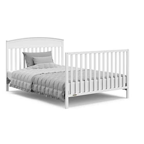 Graco Benton 5-in-1 Convertible Crib (White) – GREENGUARD Gold Certified, Converts from Baby Crib to Toddler Bed, Daybed and Full-Size Bed, Fits Standard Full-Size Crib Mattress Graco