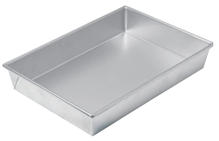 Chicago Metallic Professional Non-Stick 8-Piece Bakeware Set, Silver Chicago Metallic