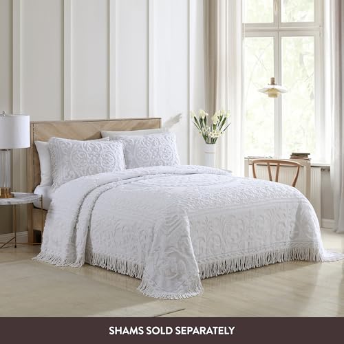 Beatrice Home Fashions Medallion Chenille Bedspread, Full, White Beatrice Home Fashions