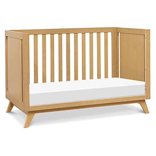 DaVinci Otto 3-in-1 Convertible Crib in Honey, Greenguard Gold Certified DaVinci