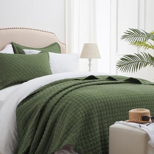 SunStyle Home Quilt Set Twin Olive Green Lightweight Comforter Bedspread Soft Reversible Coverlet for All Season 2pcs Army Green Durable Diamond Quilted Bedding Set (1 Quilt 1 Pillow Sham)(68"x86") SunStyle Home
