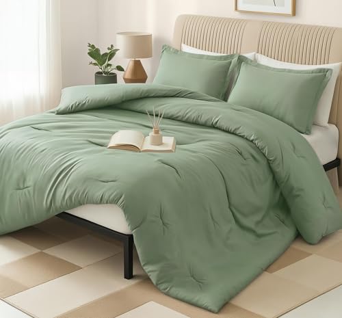 Queen Comforter Set 3 Piece Sage Green by Utopia Bedding, Comforters Queen Size, Bedding Comforters Sets, Down Alternative Soft Bed Set, 1 Comforter (88 x 88 inches) 2 Pillow Shams (20 x 26 inches) Utopia Bedding