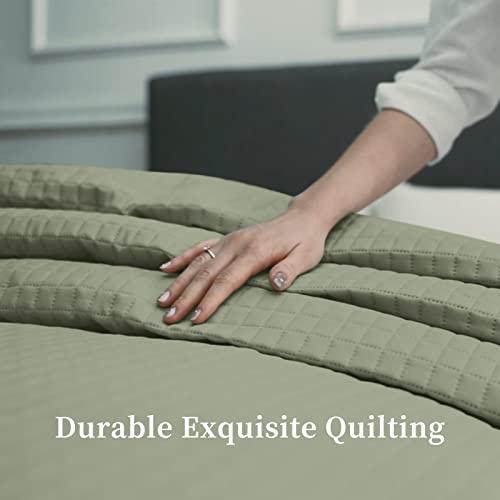 HollyHOME Luxury Checkered Super Soft Solid Single Pinsonic Quilted Bed Quilt Bedspread Bed Cover 102"x96", Sage Light Green, King HollyHOME