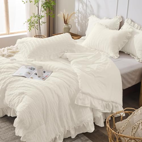 JOLLYVOGUE Ivory Queen Comforter Set, 3 Pieces Seersucker Comforters Queen Size, Lightweight & Fluffy Bedding Sets Queen for All Season with 1 Ruffle Comforter and 2 Ruffle Pillowshams JOLLYVOGUE