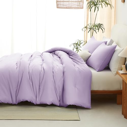 CozyLux Lavender Full Size Comforter Set, 3 Pieces Light Purple Solid Breathable Quilted Boho Bedding Sets, Luxury Fluffy Soft Bed Set with Down Alternative Comforter and 2 Pillowcases for All Season CozyLux
