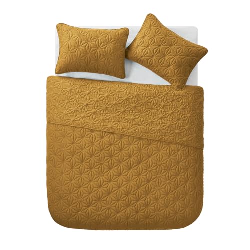 VCNY Home Kaleidoscope Pattern 3 Piece Quilt Set, Full Queen, Gold VCNY Home