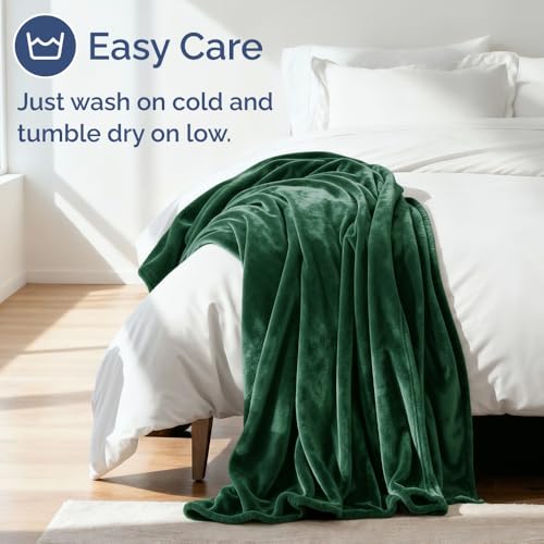 Ultra Soft Fleece Blanket Throw Size - Flannel Fleece Luxury Throw Blanket - Lightweight for Couch Bed Chair - Thick, Warm & Breathable - All Season Cozy Anti-Static Microplush Bedding, Forest Green CGK Unlimited