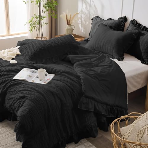 JOLLYVOGUE Black King Comforter Set, 3 Pieces Seersucker Comforters King Size, Lightweight & Fluffy Bedding Sets King for All Season with 1 Ruffle Comforter and 2 Ruffle Pillowshams JOLLYVOGUE