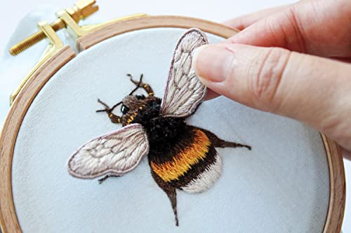 Stumpwork Embroidery & Thread Painting: Stitch 3-D Nature Motifs WoodArtSupply