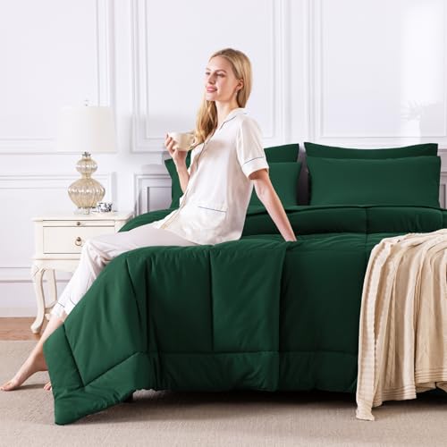 CozyLux Queen Comforter Set Emerald Green, 7 Pieces Bed in a Bag, Green Comforters Queen Size, All Season Bedding Sets with Stitch Quilted Comforter, Flat Sheet, Fitted Sheet, Pillowcases CozyLux