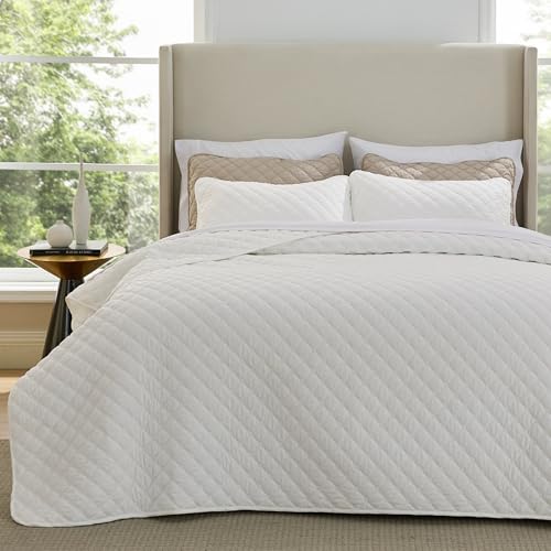 Bedsure Quilts Queen Size - Lightweight Bedspreads Queen Size with Classic Honeycomb Quilting, Soft Quilt Bedding Set, White Comforter Set Coverlet for All Seasons with 2 Pillow Shams (90" x 96") Bedsure