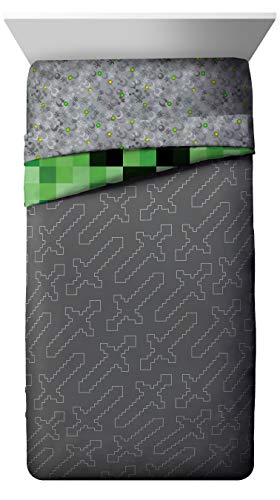 Jay Franco Minecraft Creeper 5 Piece Full Bed Set - Includes Reversible Comforter & Sheet Set - Super Soft Fade Resistant Microfiber - (Official Minecraft Product) Jay Franco