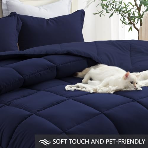 Homelike Moment Queen Comforter Set, Soft Down Alternative Bedding Set, Lightweight 3Pcs All Season, Solid-Navy Blue, Full/Queen Size Homelike Moment
