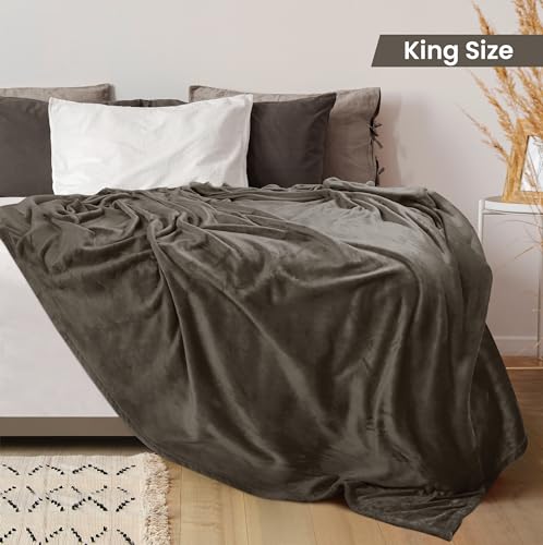 Utopia Bedding Fleece Blanket King Size Brown 300GSM Luxury Fuzzy Soft Anti-Static Microfiber Bed Blanket (90x102 Inch) Utopia Bedding