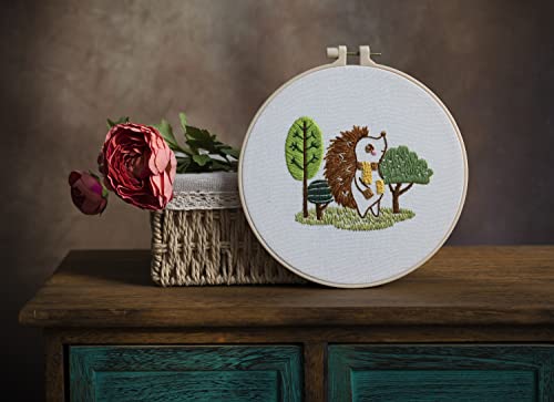 Ebherys Level 1 Embroidery Kits for Beginners and Adults, Different Animals Pattern, 1set as a Pack, inculde 1 Hoop, Instruction and Enough Threads, Easy and Basic Stitches (Hedgehog)