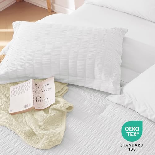 MUXHOMO 7 Pieces Queen Comforter Set, Seersucker Bed in a Bag Queen Size, All Season Luxury Bedding Set with Comforter, Flat Sheet, Fitted Sheet, Pillowcases & Shams, White MUXHOMO