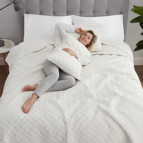 Serta ComfortSure Soft 3-Piece Full/Queen Quilt Bedding Set, Includes Bedspread/Coverlet and Pillow Shams, Bedding for All Seasons, Machine Washable, Ivory Serta
