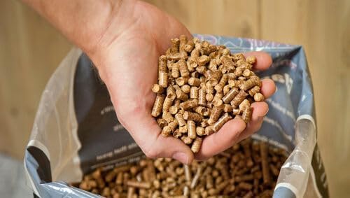 Camp Chef Competition Blend BBQ Pellets, Hardwood Pellets for Grill, Smoke, Bake, Roast, Braise and BBQ, 20 lb. Bag Camp Chef