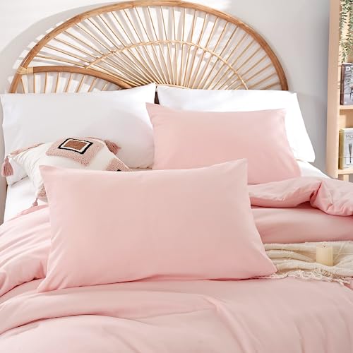 weigelia Pink Comforter Full Size Set – Soft All-Season Bedding with 300GSM Fluffy Microfiber, Includes 2 Matching Pillowcases – Elegant Blush Pink Comforter for Girls, Teens, and Women weigelia