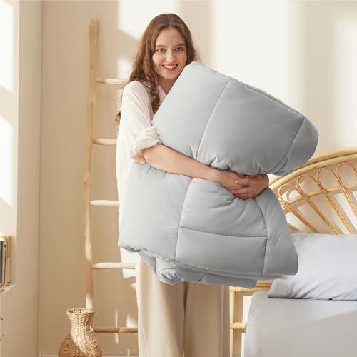 Bedsure Comforter Duvet Insert - Quilted Comforters Twin Size, All Season Duvet, GentleSoft Down Alternative Bedding, with 8 Tabs, Gifts for Women/Men, Light Grey, Twin 88 x 68 Inches Bedsure