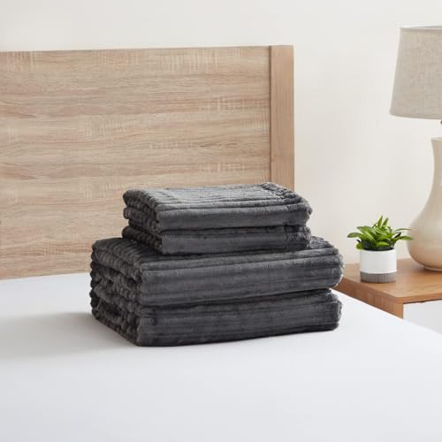 Hearth & Harbor Premium Flannel Duvet Cover Set - 3 PC Reversible Full Comforter Cover Set with Microfiber Back - 1 Velvet Duvet Cover Full & 2 Pillow Shams 80 x 90 inches - Charcoal Gray Hearth & Harbor