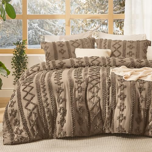Bedsure Tufted Boho Comforter Set King Size - Light Brown Boho Bed Set, GentleSoft™ 3 Pieces Farmhouse Shabby Chic Embroidery Bedding, Gifts for Woman, Jacquard King Comforter for All Seasons Bedsure