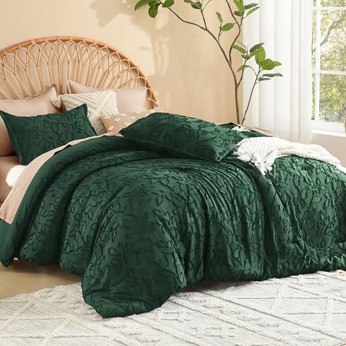 Litanika Queen Size Comforter Set Emerald Green, 3 Piece Dark Green Boho Tufted Bedding, Forest Green Fluffy Farmhouse Bed Set for All Season with 2 Leaf Pattern Pillowcases(90x90In)