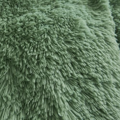 HAIHUA Faux Fur Sage Green Comforter Cover Queen Set, Soft Fluffy Shaggy Sage Green Bedding Queen Set 3 Pieces (1 Fuzzy Duvet Cover + 2 Plush Pillow Cases) Furry Bed Set, Zipper Closure HAIHUA