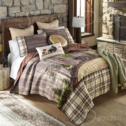 Donna Sharp Wildwood Lodge Polyester Quilt Bedding Set - 3-Piece Queen Size Quilt Set - Includes 90" x 90" Quilt and 20" x 36" Pillow Shams - Machine Washable Donna Sharp