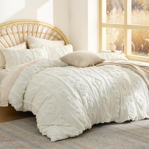 Bedsure Boho Tufted White Comforter King Size, GentleSoft™ 3 Pieces Boho Farmhouse Decor Bedding, Exquisite Shabby Chic Bedding for All Seasons, 1 Bed Comforter, 2 Pillow Shams, 104x90 Inches Bedsure