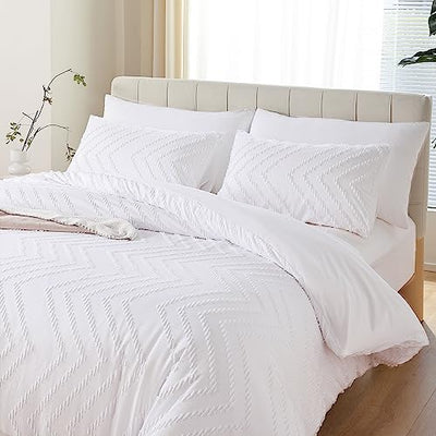 YIRDDEO White Comforter Queen Size 3Pcs, Boho Chevron Queen White Farmhouse Bedding Sets, Vertical Tufted Lightweight Neutral Boho Bed Set (1 Comforter, 2 Pillowcases)