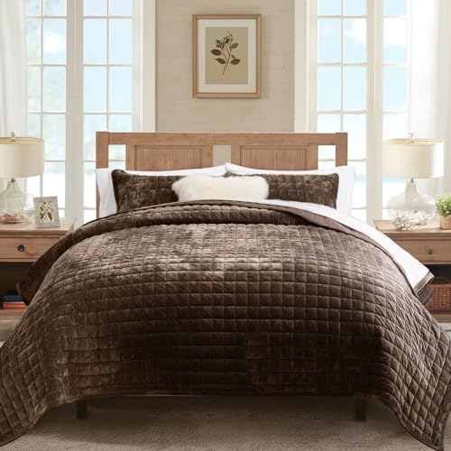 RECYCO Luxury Velvet Quilt Set King Size Bedding Sets, Ultra Soft Velvet Comforter Set, Lightweight Channel Box Stitch Oversized Bedspread Coverlet for All Season, with 2 Shams, Walnut Brown RECYCO