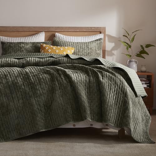 LEAONME Velvet Quilt King Size 98''x106'', Lightweight Olive Green Velvet Comforter Set with 2 Matching Shams, Soft Cross Stitch Bedspread Coverlet Bedding Set for All Season LEAONME