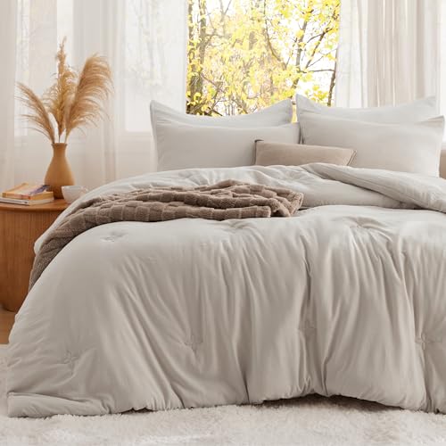 Bedsure King Size Comforter Set Beige, Soft Prewashed King Bedding, Quilted Comforter with Clover Design, Down Alternative Comforter for All Seasons, 3 Pieces Bed Set with 2 Pillow Shams Bedsure
