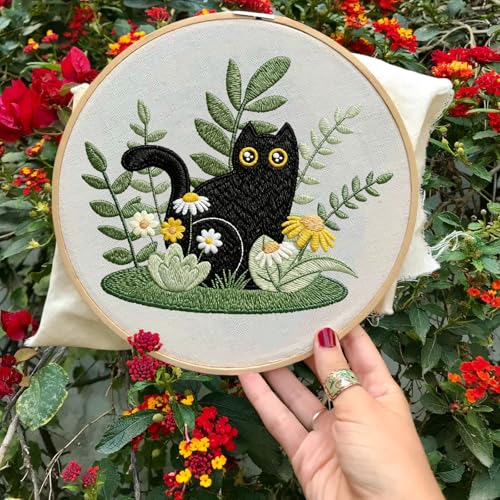 INFUNLY 4 Sets Cat Embroidery kit DIY Embroidery Kit for Beginners Cat Embroidery Set Plant Cats Cross Stitch Kit for Adults with Plastic Embroidery Hoops Threads and Instructions