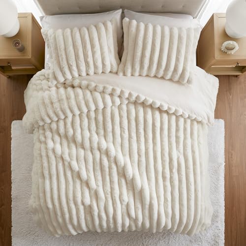 Madison Park Jasmine King Comforter Set, Luxurious Reversible Faux Fur Plush Ribbed Velvet Bedding, Fuzzy Thick Warm Winter Comforter, Super Soft Fluffy 3-Piece Set Ivory Madison Park