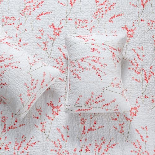 Great Bay Home Floral Full/Queen Quilt Set with Shams, Pink Floral Bedding Set, All-Season, Lightweight Bedspread. Reversible, Farmhouse Bedding. (Full/Queen, Sakura) Great Bay Home