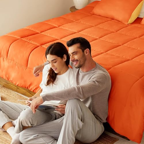 Exclusivo Mezcla Lightweight Reversible King Size Comforter Set, Down Alternative Comforter with 2 Pillow Sham, King Size Bedding Set for All Seasons, Orange/Yellow Exclusivo Mezcla