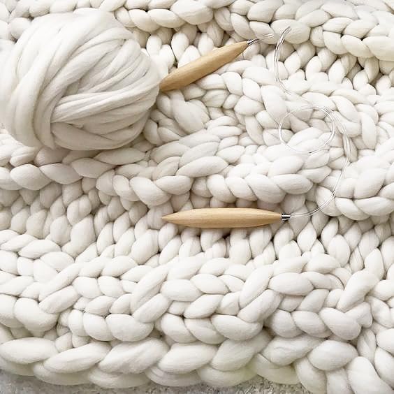 LimBridge Knitted Christmas Tree Skirt: 48 Inches Crochet Cream White Tree Skirt, Chunky Knit Thick Rustic Christmas Tree Decorations, Farmhouse Christmas Decor Xmas Holiday Home Party Decorations LimBridge