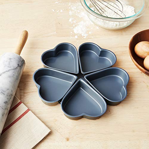 Fox Run Linked Heart Cake Pan, 4-Inch, Preferred Non-Stick Fox Run