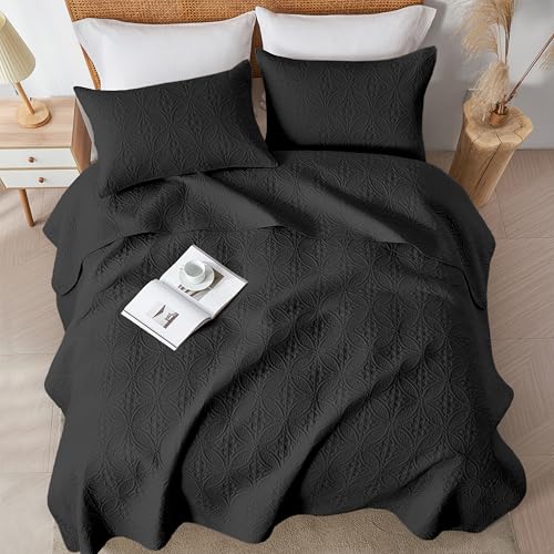WURUIBO Full/Queen Quilt Set Black, Microfiber Lightweight Bedspreads, Ultrasonic Embossed Solid Coverlet, Thin Bedding Set for All Season, Soft Breathable Bed Cover(1 Quilt, 2 Pillow Shams) WURUIBO