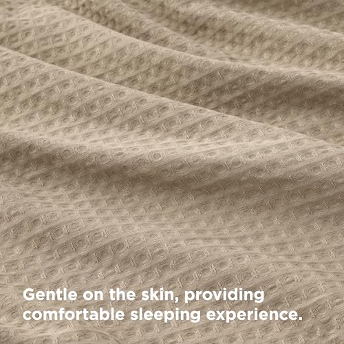 Bedsure Luxury Waffle Duvet Cover King Size - Textured Duvet Cover Set, Soft, Breathable Bedding Set (104"x90") with 2 Pillow Shams for All Season, Khaki, Comforter Not Included Bedsure