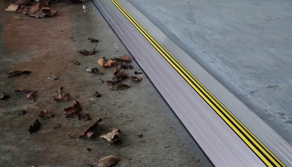 1" High Commercial Door Aluminum Threshold Seal Kit 10'2" Length | Full Kit Fixings Included | GaraDry GARADRY